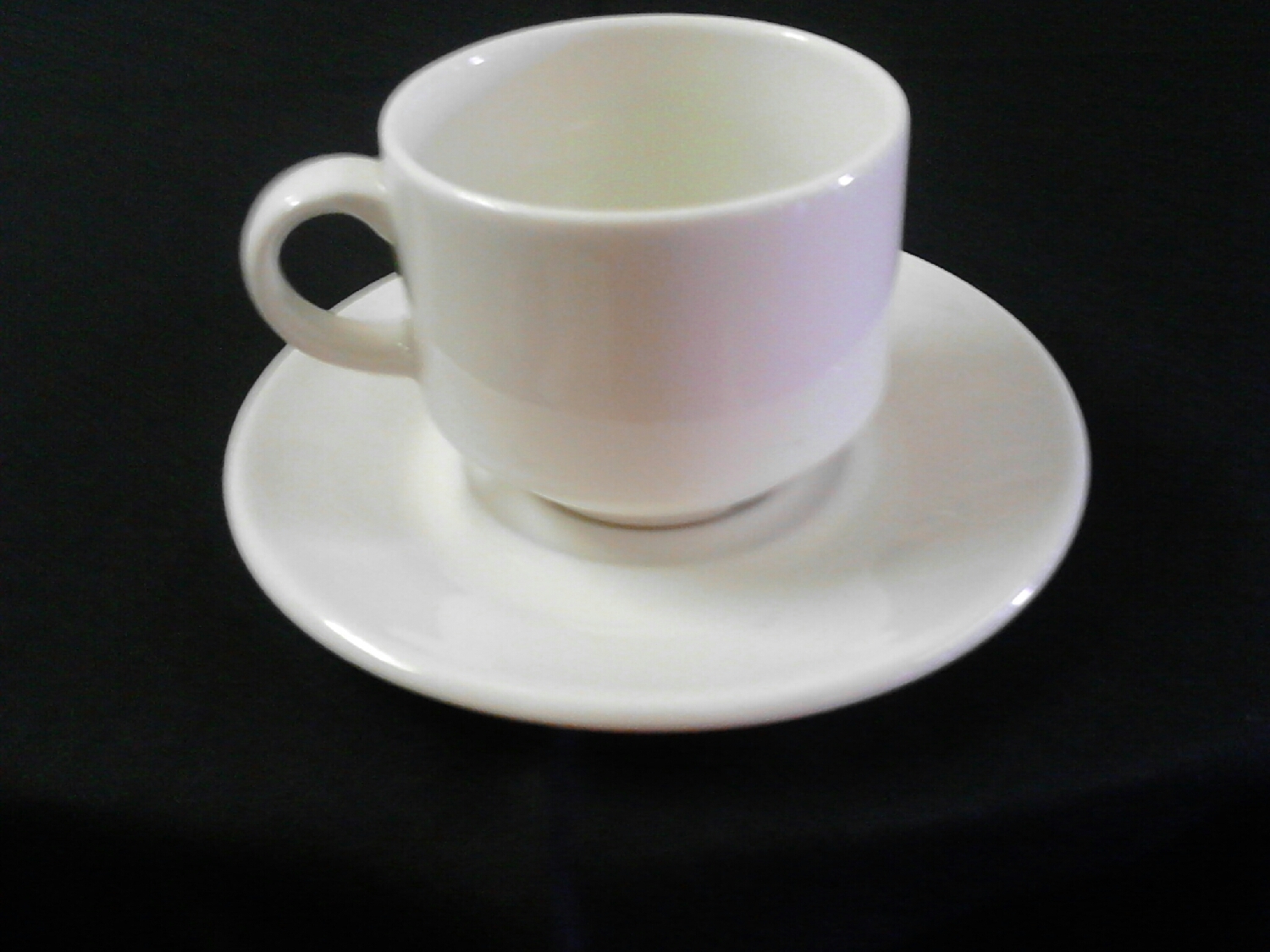 cups-&amp-saucers